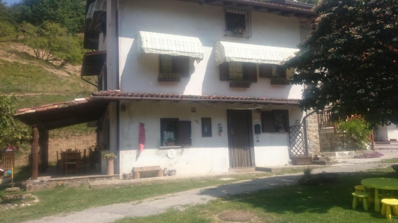 B&B In Fattoria Frisanco エクステリア 写真