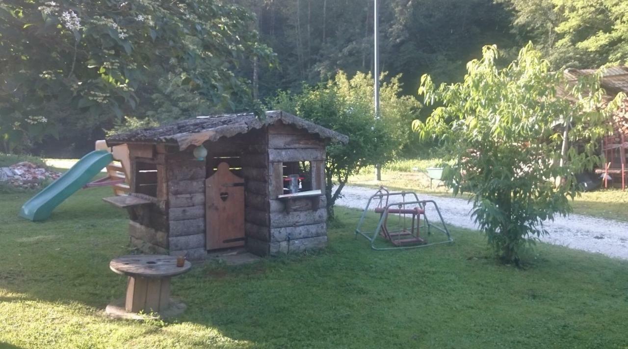 B&B In Fattoria Frisanco エクステリア 写真